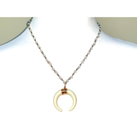 No Brand Jewelry - Gold Tone Accent White Crescent Bone Horn Beaded Necklace Unsigned
